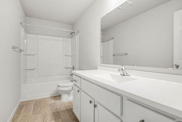 3024 Falling Oak Drive, Mishawaka, IN 46544