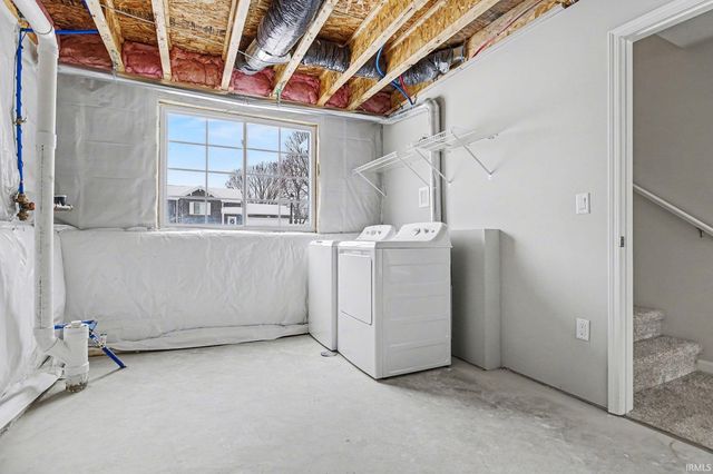 3024 Falling Oak Drive, Mishawaka, IN 46544