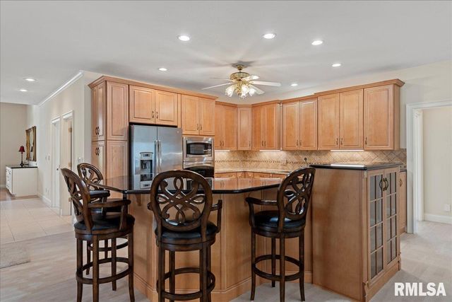 6209 MACKENZIE Place, Springfield, IL 62711