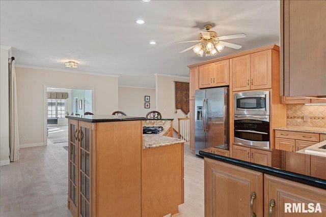 6209 MACKENZIE Place, Springfield, IL 62711