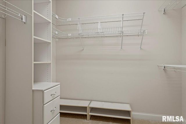 6209 MACKENZIE Place, Springfield, IL 62711