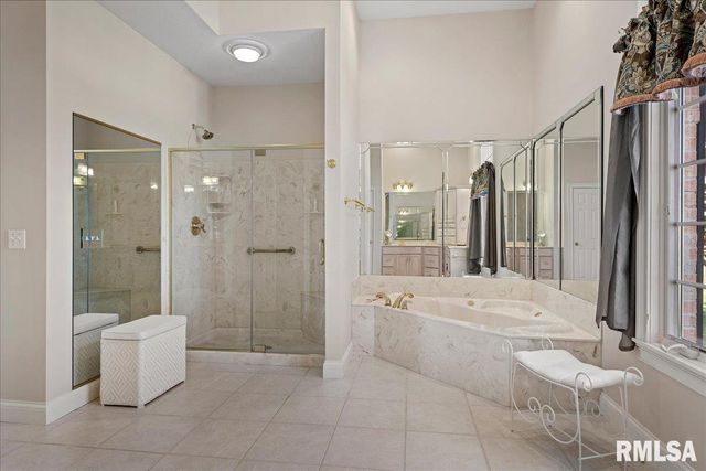 6209 MACKENZIE Place, Springfield, IL 62711