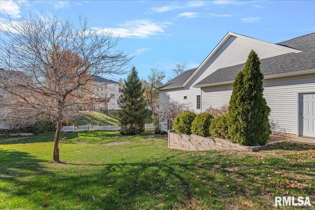 6209 MACKENZIE Place, Springfield, IL 62711