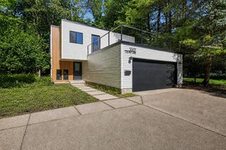 3907 Cricket Lane, Kalamazoo, MI 49008