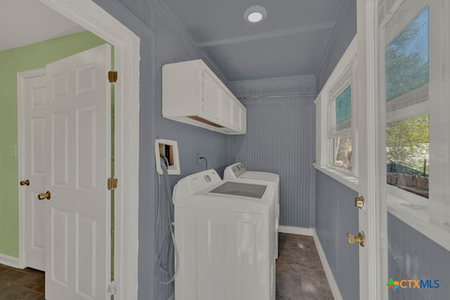 1069 Trail Pass Drive, Canyon Lake, TX 78133