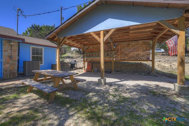 1069 Trail Pass Drive, Canyon Lake, TX 78133