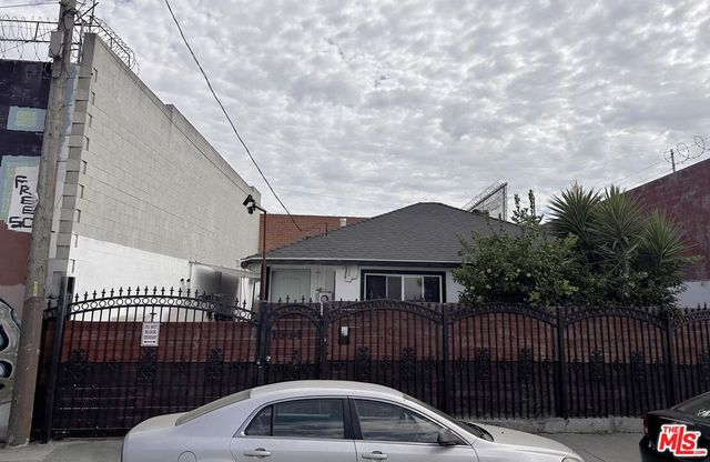 1554 E 24th Street, Los Angeles, CA 90011