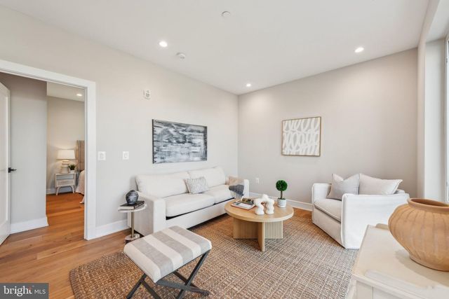 1955 FAIRLAWN AVE SE, Washington, DC 20020