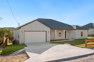 17701 Village DR, Dripping Springs, TX 78620