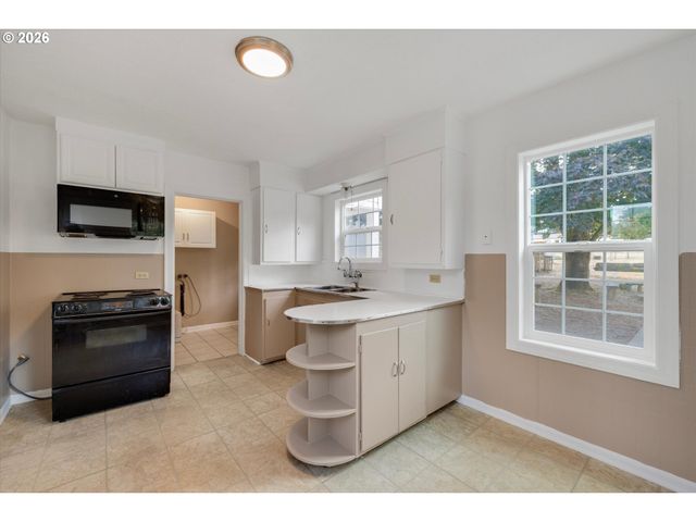 16080 S LELAND Rd, Beavercreek, OR 97004