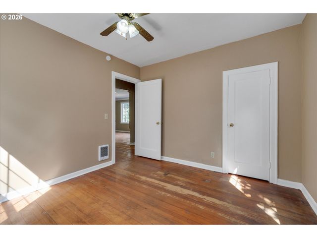 16080 S LELAND Rd, Beavercreek, OR 97004