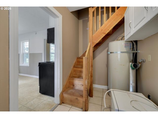 16080 S LELAND Rd, Beavercreek, OR 97004