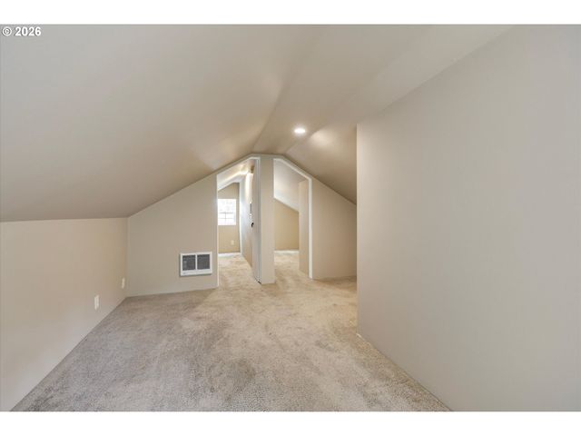 16080 S LELAND Rd, Beavercreek, OR 97004
