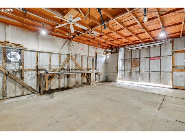 16080 S LELAND Rd, Beavercreek, OR 97004
