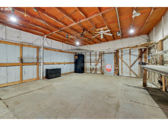 16080 S LELAND Rd, Beavercreek, OR 97004