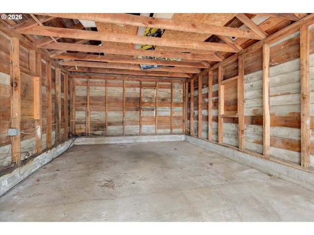 16080 S LELAND Rd, Beavercreek, OR 97004