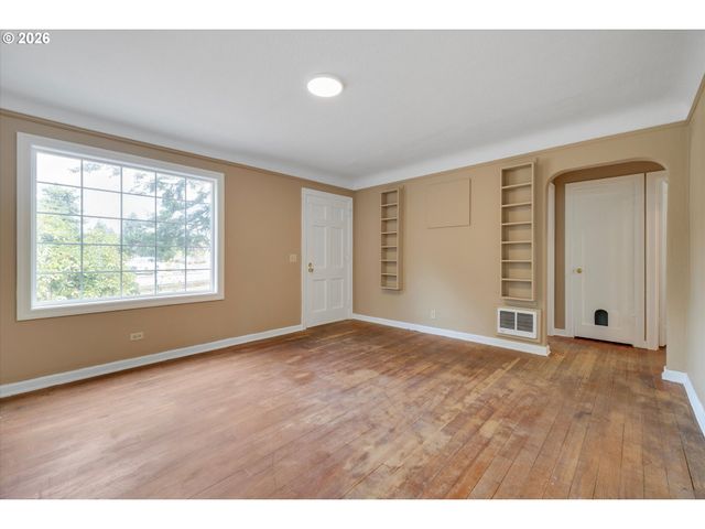16080 S LELAND Rd, Beavercreek, OR 97004