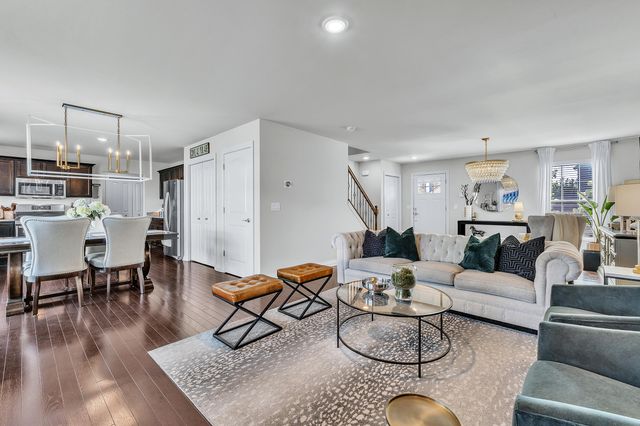 7184 Castell Boulevard, Van Buren Twp, MI 48111