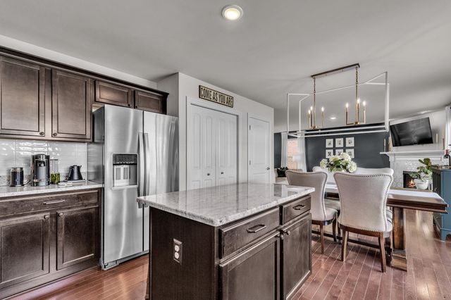 7184 Castell Boulevard, Van Buren Twp, MI 48111
