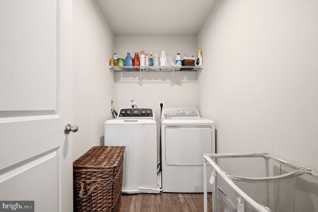348 CHANDLERS GLEN DR, Bunker Hill, WV 25413