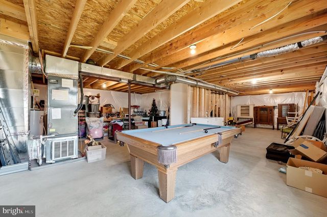 348 CHANDLERS GLEN DR, Bunker Hill, WV 25413