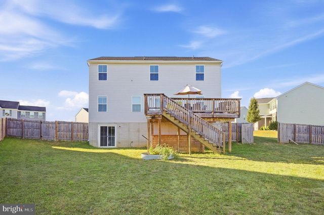 348 CHANDLERS GLEN DR, Bunker Hill, WV 25413
