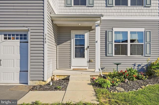 348 CHANDLERS GLEN DR, Bunker Hill, WV 25413