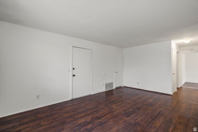 2519 S PARKCREST DR, West Valley City, UT 84119