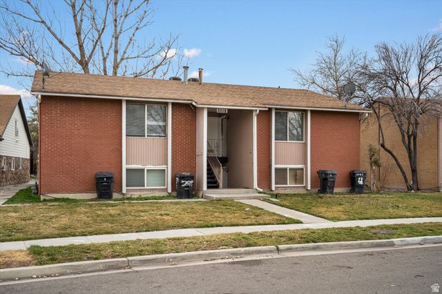 2519 S PARKCREST DR, West Valley City, UT 84119