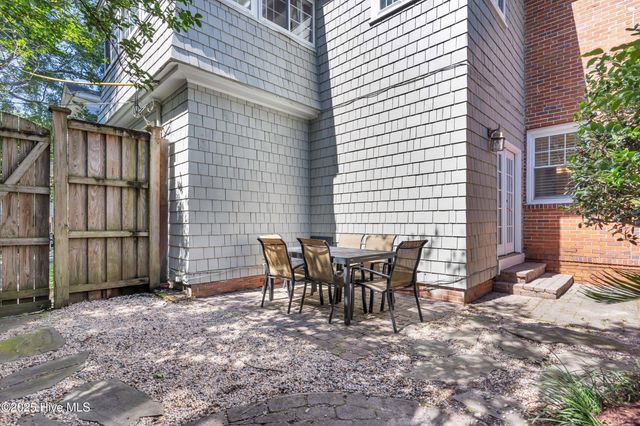 114 N 16th Street, Wilmington, NC 28401