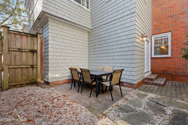 114 N 16th Street, Wilmington, NC 28401