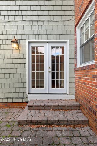 114 N 16th Street, Wilmington, NC 28401