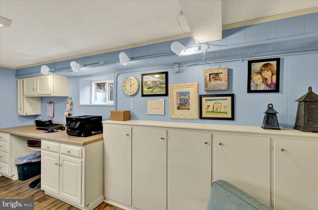 830 GRANDVIEW BLVD, Lancaster, PA 17601