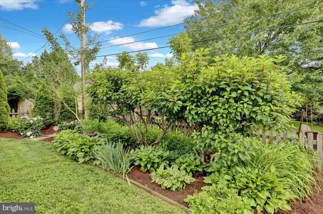 830 GRANDVIEW BLVD, Lancaster, PA 17601