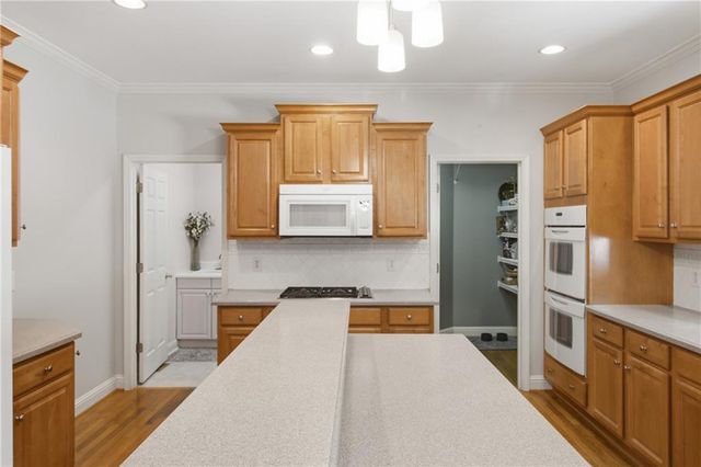6034 Addington Drive NW, Acworth, GA 30101