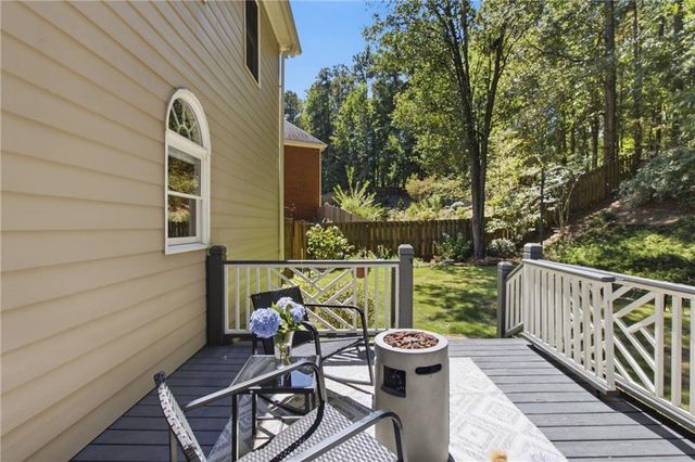 6034 Addington Drive NW, Acworth, GA 30101