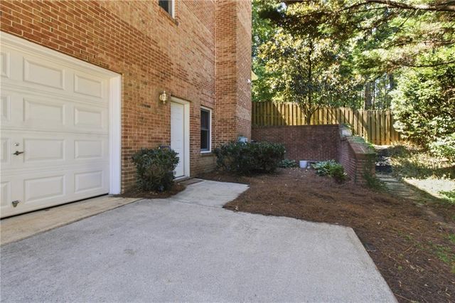 6034 Addington Drive NW, Acworth, GA 30101