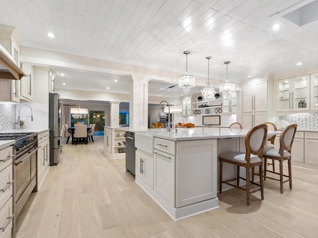 144 HARRISON DRIVE, Sarasota, FL 34236