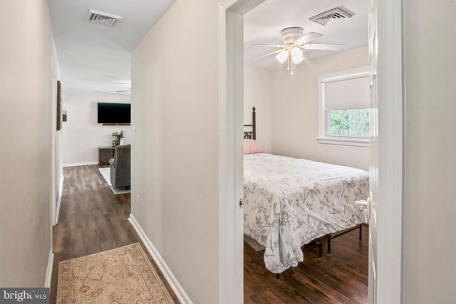 154 OECHSLE RD, Woodstown, NJ 08098