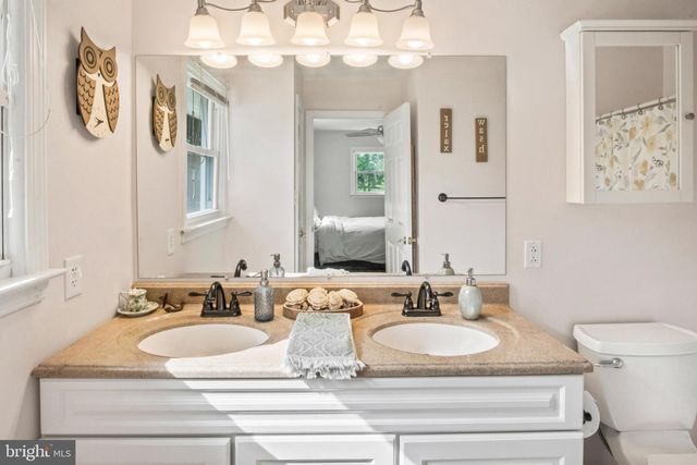 154 OECHSLE RD, Woodstown, NJ 08098