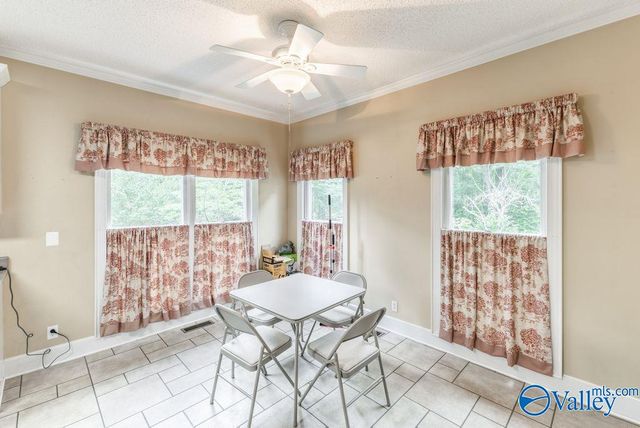 1104 Beverly Street NE, Hartselle, AL 35640