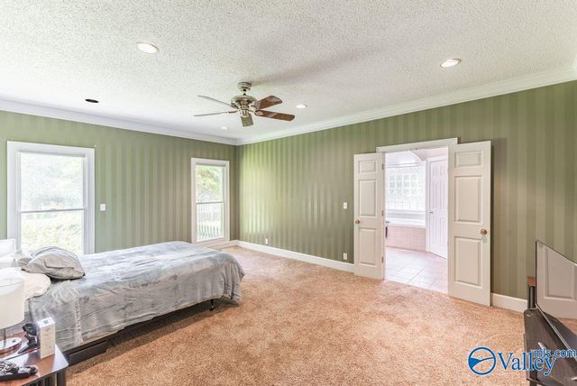 1104 Beverly Street NE, Hartselle, AL 35640