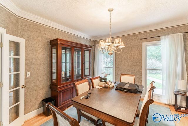 1104 Beverly Street NE, Hartselle, AL 35640