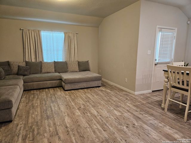 8235 Glasgow, San Antonio, TX 78223