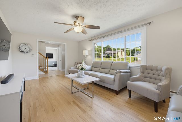 97 Nutmeg Drive, Manchester, CT 06040
