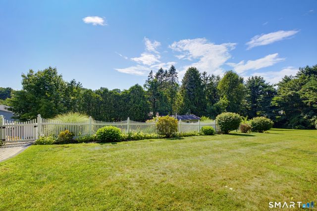 97 Nutmeg Drive, Manchester, CT 06040