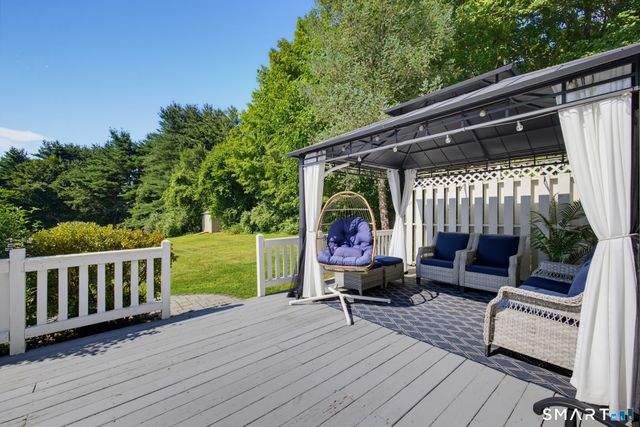 97 Nutmeg Drive, Manchester, CT 06040