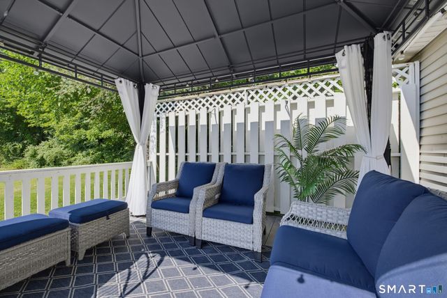 97 Nutmeg Drive, Manchester, CT 06040