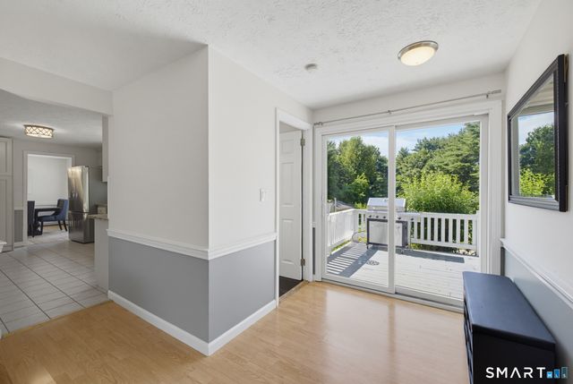 97 Nutmeg Drive, Manchester, CT 06040