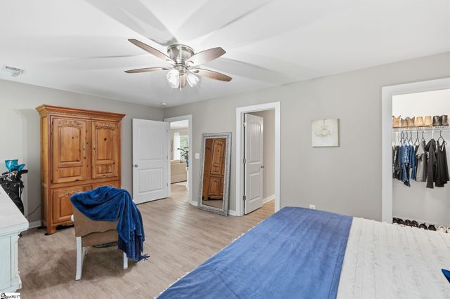 7607 S Old Laurens Road, Gray Court, SC 29645